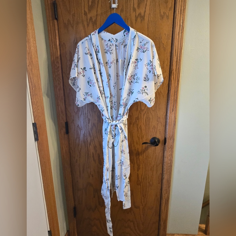 Moon River Floral Robe - Cream and Blue